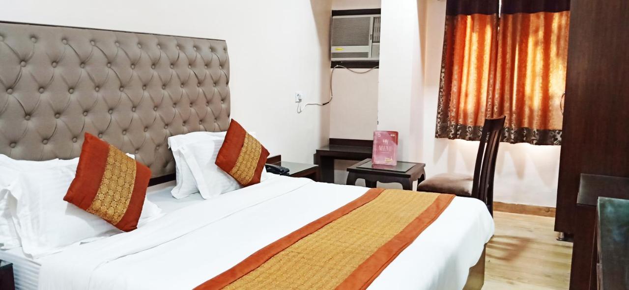 Hotel Kabeer New Delhi @ New Delhi Railway Station Eksteriør bilde