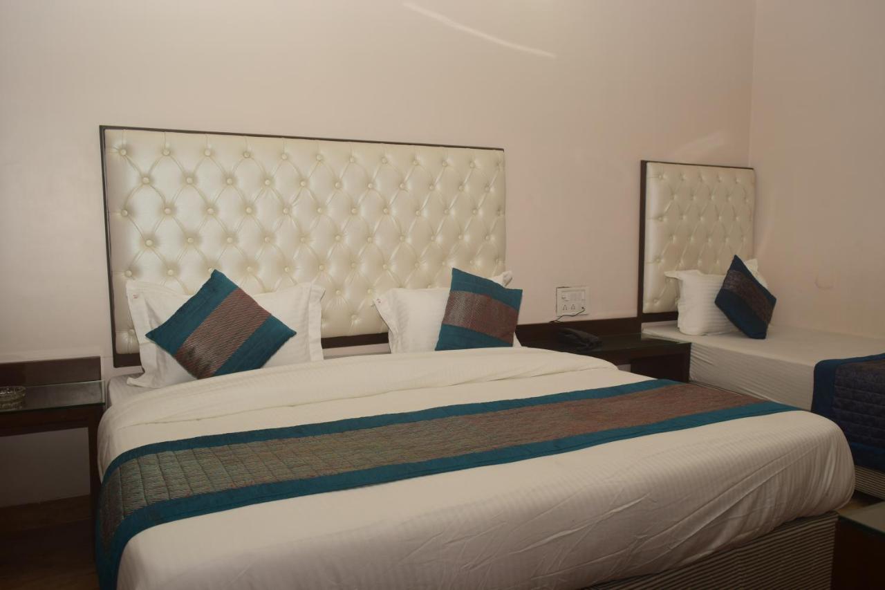 Hotel Kabeer New Delhi @ New Delhi Railway Station Eksteriør bilde