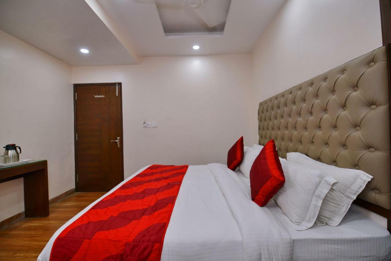 Hotel Kabeer New Delhi @ New Delhi Railway Station Eksteriør bilde