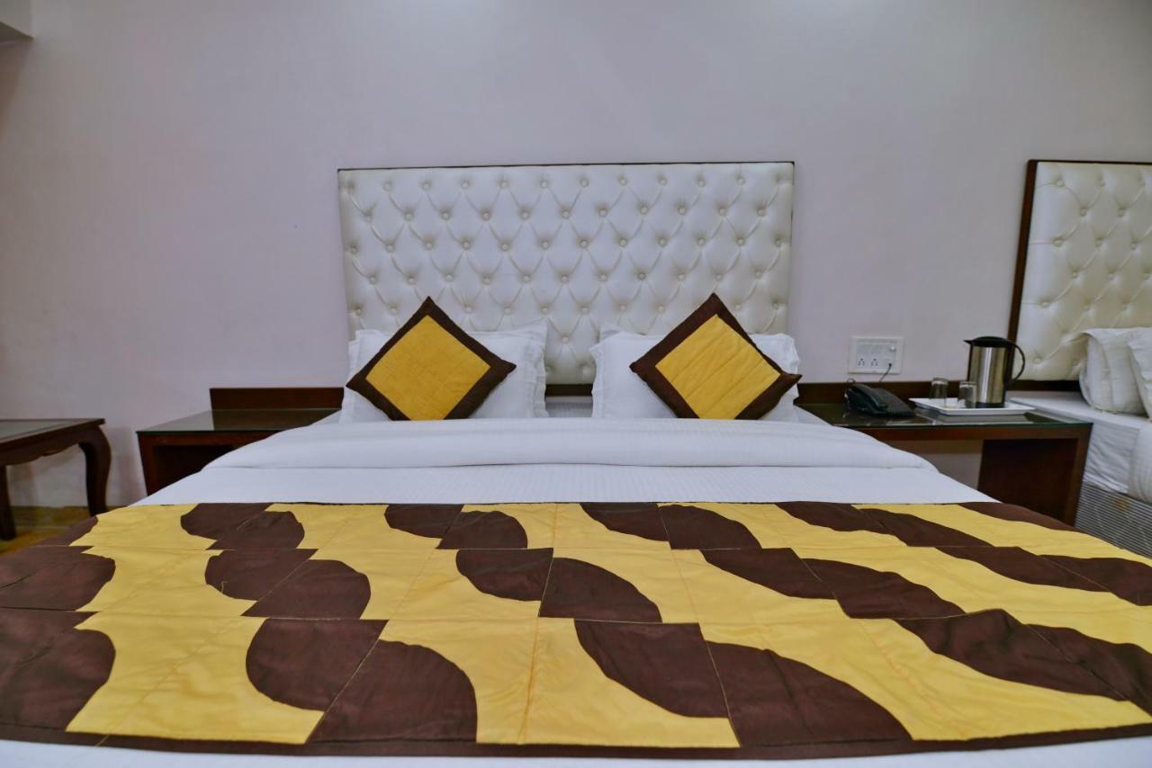 Hotel Kabeer New Delhi @ New Delhi Railway Station Eksteriør bilde